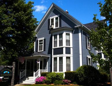 Brewster House Bed & Breakfast