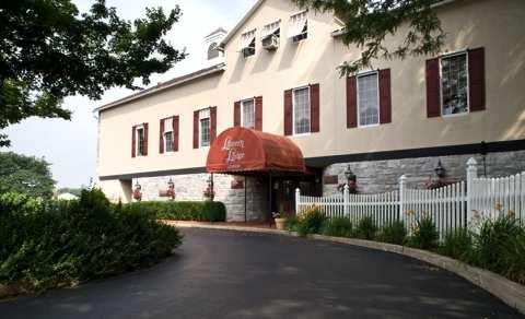 Quality Inn and Suites Lantern Lodge