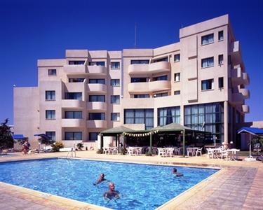 Isaac Hotel Apartments Paralimni