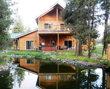 DiamondStone Guest Lodges