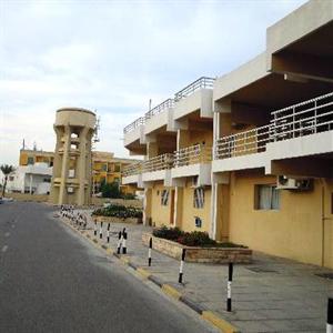 Golden Beach Motel Sharjah