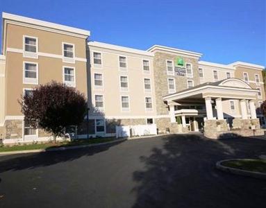 Holiday Inn Express & Suites Danbury