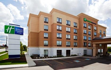 Holiday Inn Express Hotel & Suites Woodstock