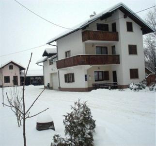 Apartmani Helena