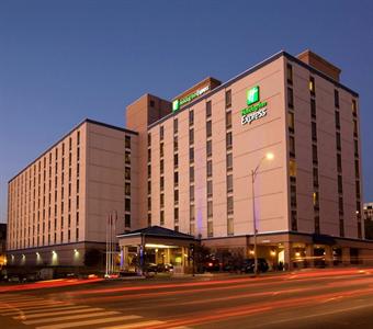 Holiday Inn Express Nashville Downtown