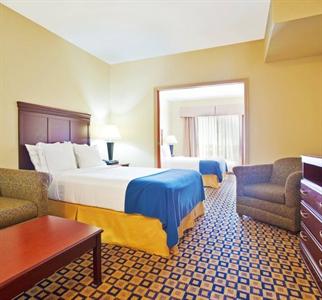 Holiday Inn Express Hotel & Suites Waukegan