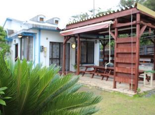 Okinawa Guest House Terrace House