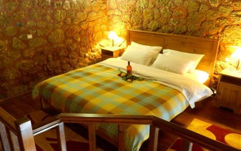 Paliokastro Guesthouse