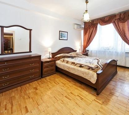 Апартаменты Moscow4Rent Apartment - Smolenskaya