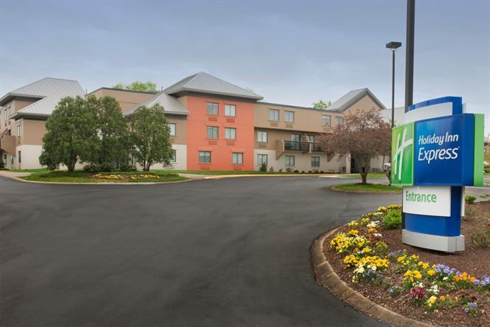 Holiday Inn Express Nashville Airport