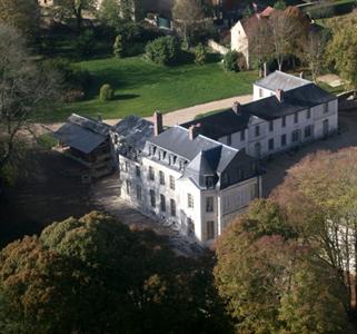 Chateau Du Tronchet