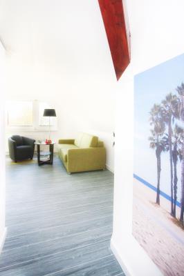 Beach Hotel California