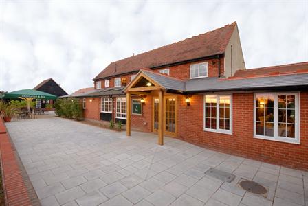 Crouchers Country Hotel & Restaurant