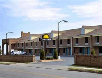 Colonial Beach-Days Inn On The Potomac