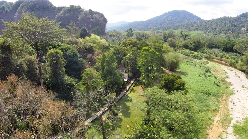 Khao Sok Riverside Cottages