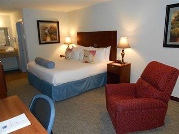 Southern Inn and Suites Kenedy