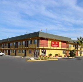 Econo Lodge Inn & Suites Buttonwillow