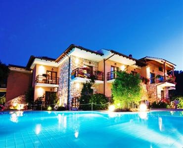 Nikoleta Luxury Villa