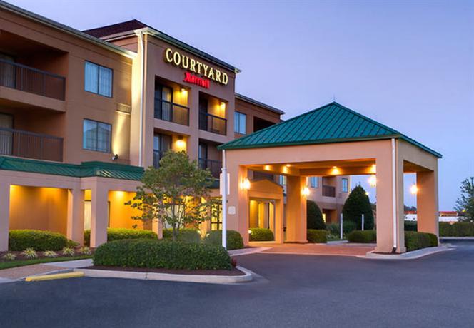 Courtyard by Marriott Richmond Airport