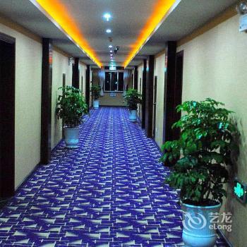 Xinxing Business Hotel Huaxi