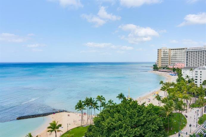 Aston Waikiki Circle Hotel