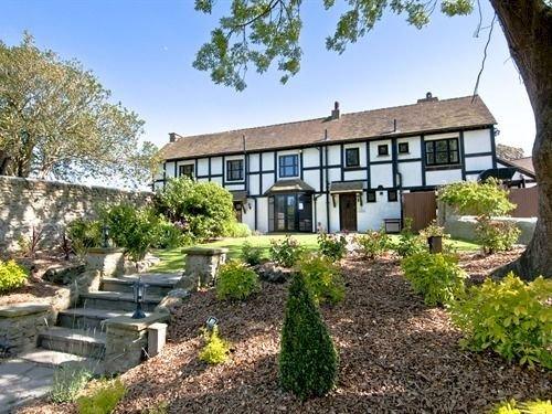 The Priory Court Hotel