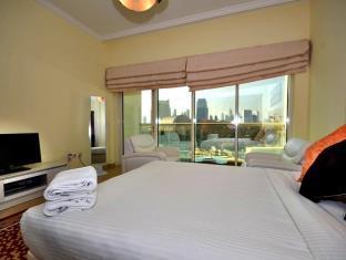 Burj Al Nujoom Downtown Holiday Apartment