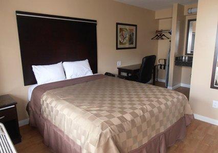 Rodeway Inn & Suites Chula Vista