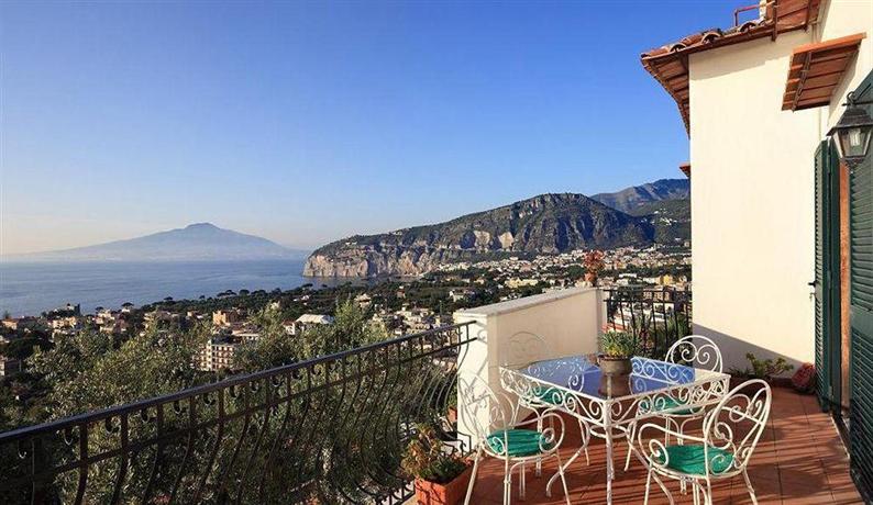 M Suites Sorrento