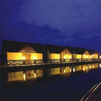 Emarald Floating Island Resort