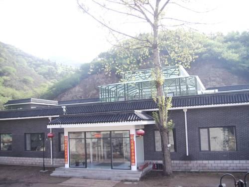 Badaling Qinglongquan Leisure Resort