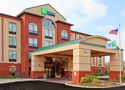 Holiday Inn Express Hotel & Suites Branchburg