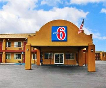 Motel 6 Visalia