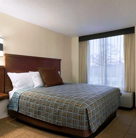 Hyatt Place Atlanta Airport - South