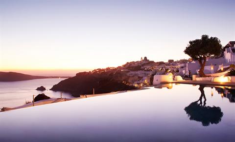 Kirini Suites & Spa