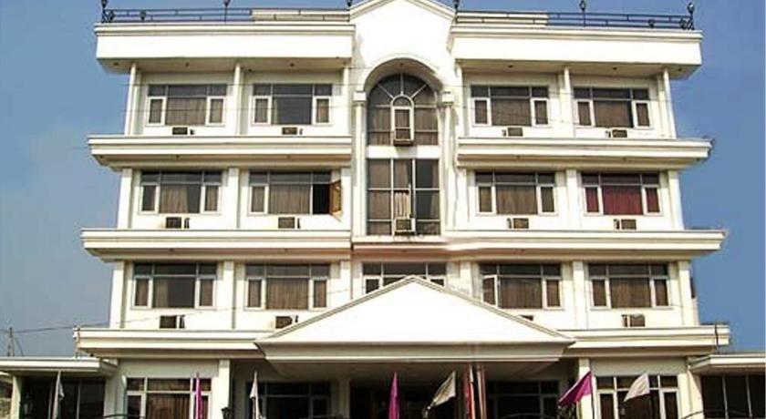 Le Grand Hotel Haridwar