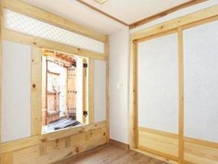 Goldfish Inn Seoul