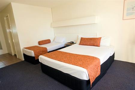 Islander Resort Hotel Gold Coast