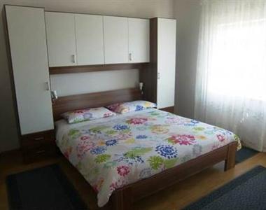 Rooms & Apartments Kvasic