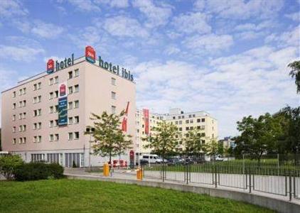 Ibis Zurich Messe Airport