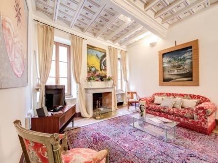 Spanish Steps Luxury Apartment