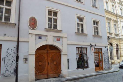 Red Chair Hotel