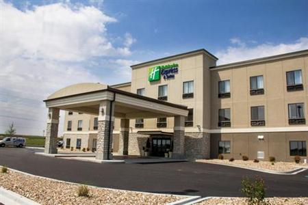 Holiday Inn Express & Suites Sikeston Southwest