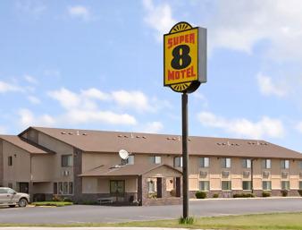 Super 8 Motel - Pella