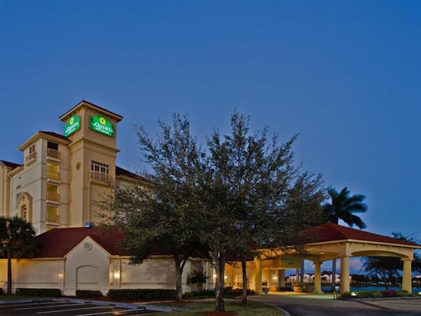 La Quinta Inn & Suites Fort Lauderdale Airport