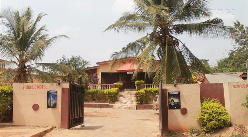 Ajibade Hotel