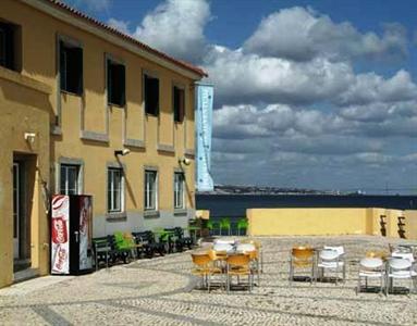 Catalazete - Oeiras Youth Hostel