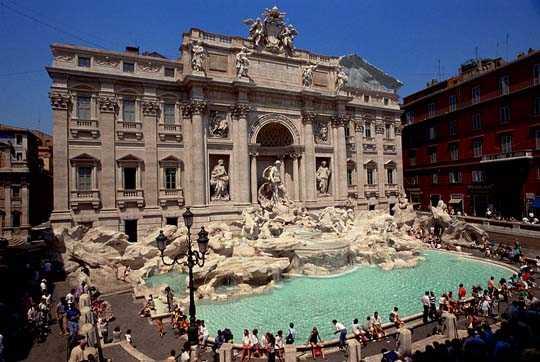 Trevi Fountain Suite Louis' House