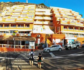 Colonial Parque Apartments