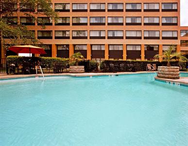 Holiday Inn Executive Center Virginia Beach